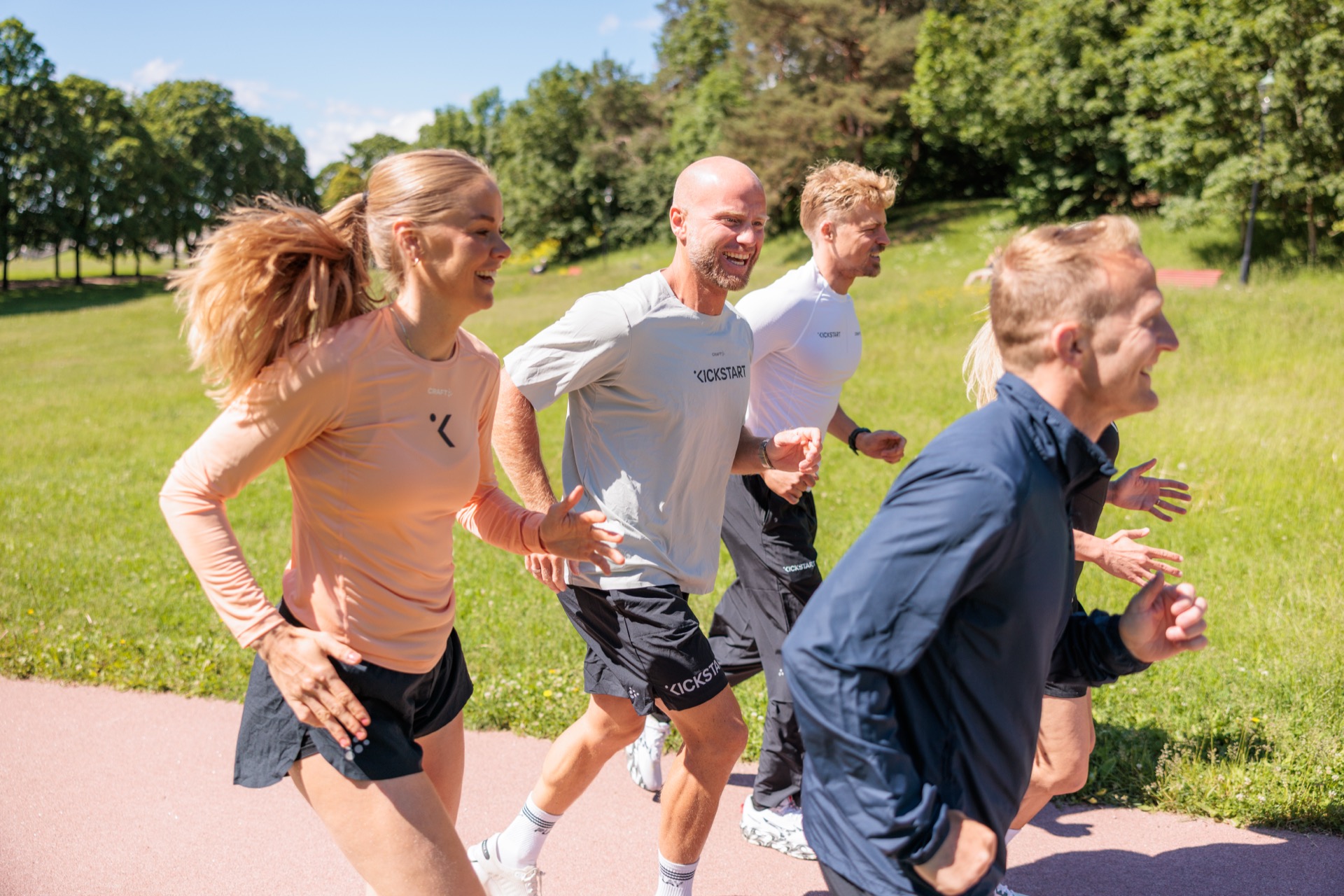 Kickstart-deltakere på løpetur