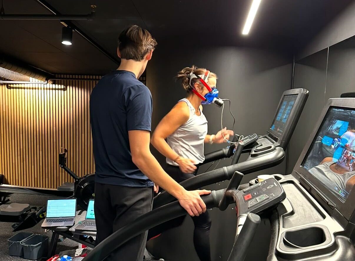 VO2maks testing er nyttig for alle uansett nivå! Vi tester deg enkelt og rimelig på vår lab i Oslo.